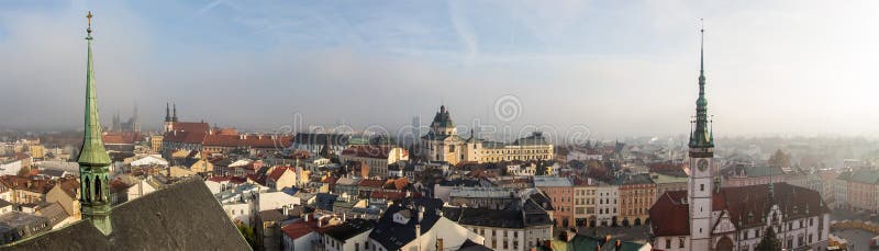 Cidade de Olomouc em novembro, República Checa fotografia de stock Cidade de Olomouc em novembro, República Checa fotografia de stock
