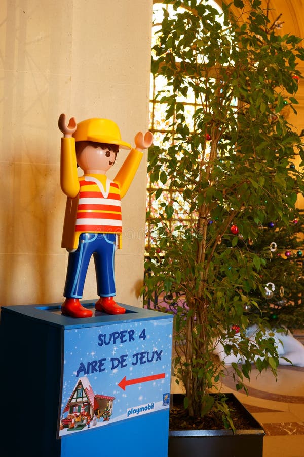 Cidade Hall France Da Exposição De Playmobil Imagem Editorial