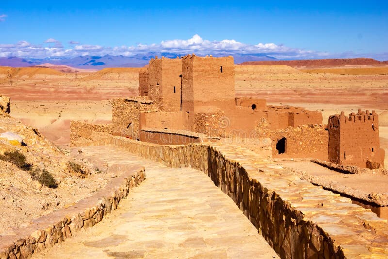 Cidade velha antiga bonita Ait Benhaddou perto de Ouarzazate, atlas, Marrocos imagens de stock Cidade velha antiga bonita Ait Benhaddou perto de Ouarzazate, atlas, Marrocos imagens de stock