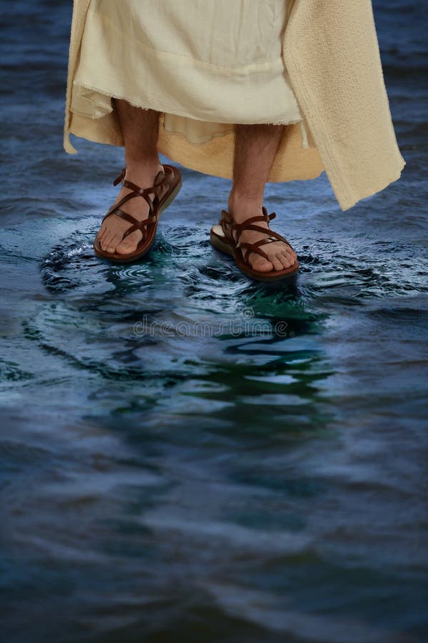 Cieki Jezusowy odprowadzenie na wodzie