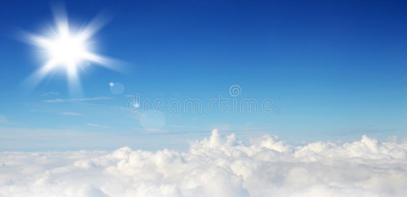 Ciel Bleu Avec Les Nuages Et Le Soleil Image Stock Image Du Nature Idyllique Ciel Bleu Avec Les Nuages Et Le Soleil Image Stock Image Du Nature Idyllique