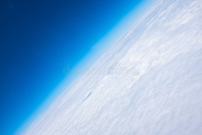 Cielo azul antedicho con el fondo de la nube fotos de archivo