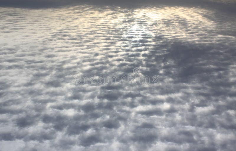 Cielo de caballa hermoso del amanecer imagen de archivo libre de regalías Cielo de caballa hermoso del amanecer imagen de archivo libre de regalías