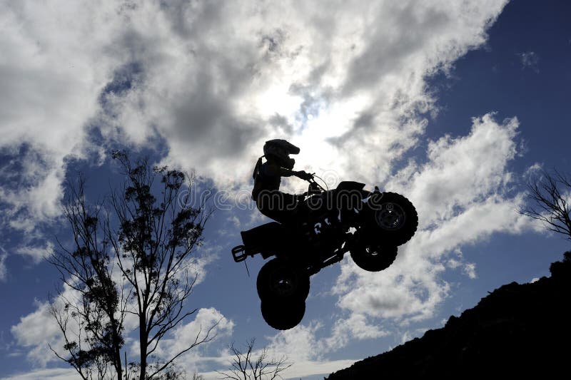 Cielo di ATV fotografie stock libere da diritti Cielo di ATV fotografie stock libere da diritti
