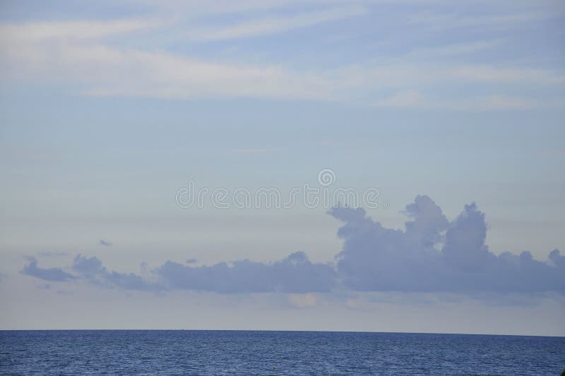 Cielo dramático de Miami Beach en la Florida los E.E.U.U. foto de archivo libre de regalías Cielo dramático de Miami Beach en la Florida los E.E.U.U. foto de archivo libre de regalías