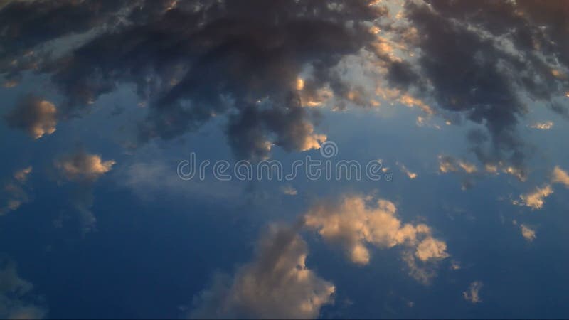 Cielo sobre el timelapse del mar