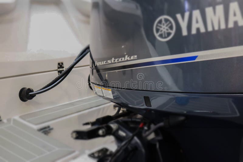 Cierre del motor del barco de Yamaha para arriba imagen de archivo