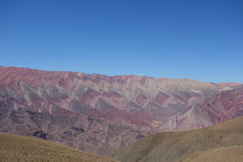 Cierro 14 colores/veertien kleuren heuvel - humahuaca, het noorden of Argentinië stock foto Cierro 14 colores/veertien kleuren heuvel - humahuaca, het noorden of Argentinië stock foto