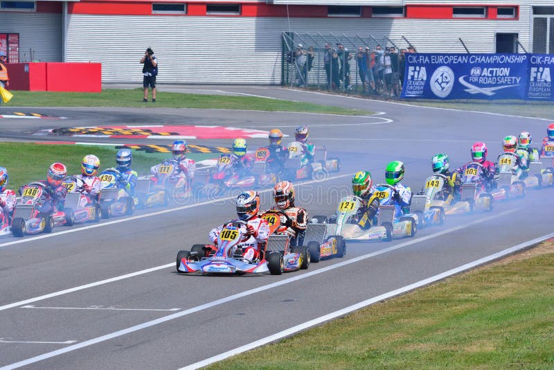 Cik-FIA ευρωπαϊκό πρωτάθλημα Karting στοκ φωτογραφίες Cik-FIA ευρωπαϊκό πρωτάθλημα Karting στοκ φωτογραφίες