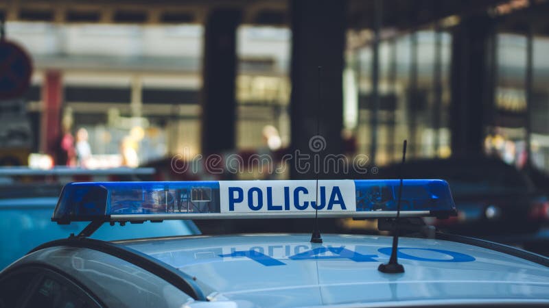 In cima del volante della polizia polacco immagine stock In cima del volante della polizia polacco immagine stock