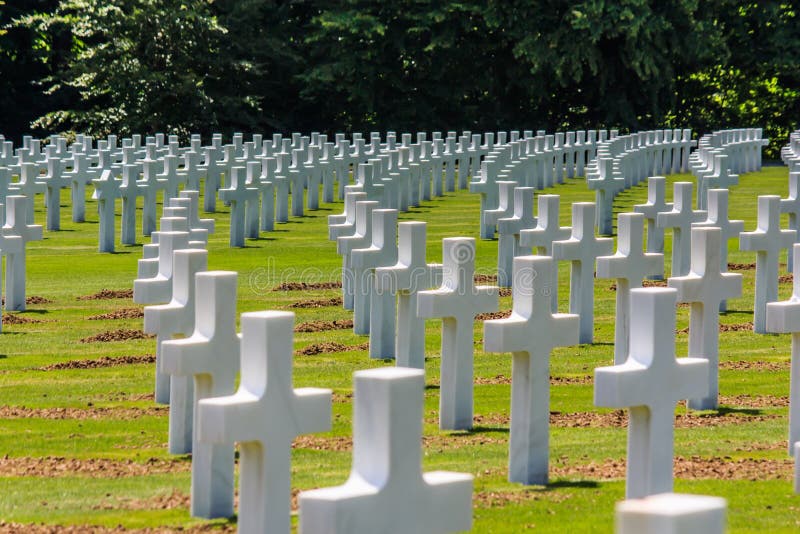 Cimitero militare fotografia stock Cimitero militare fotografia stock