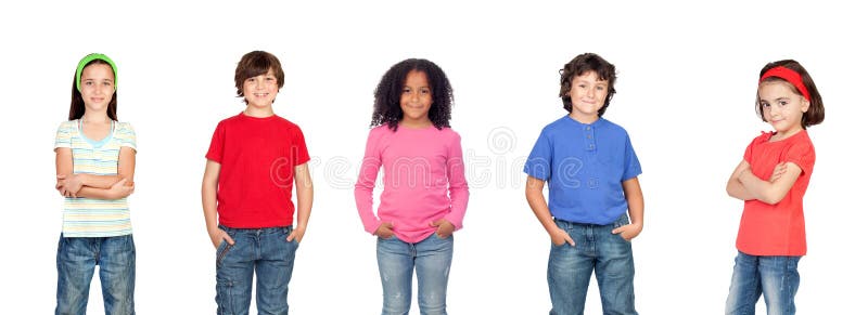 Cinco crianças a olhar para a câmara foto de stock