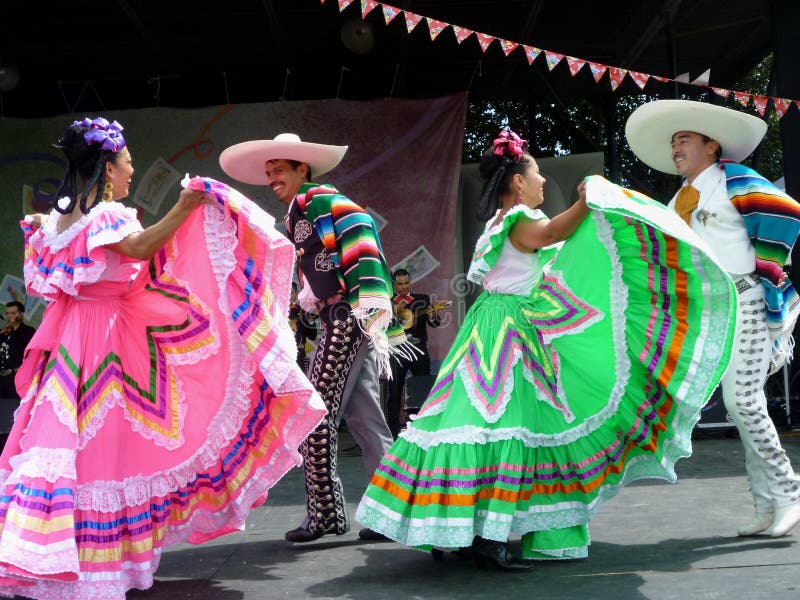 Cinco de Mayo Dancing editorial photography. Image of mexican - 14130657