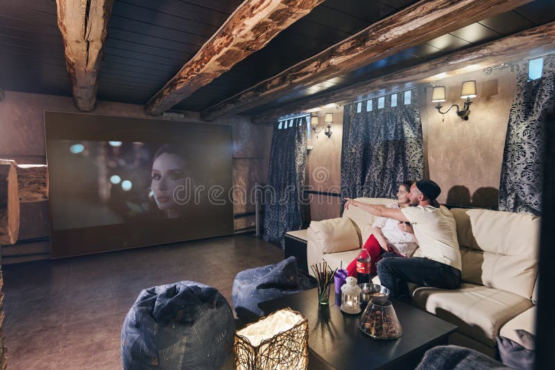Cinema em casa imagens de stock Cinema em casa imagens de stock