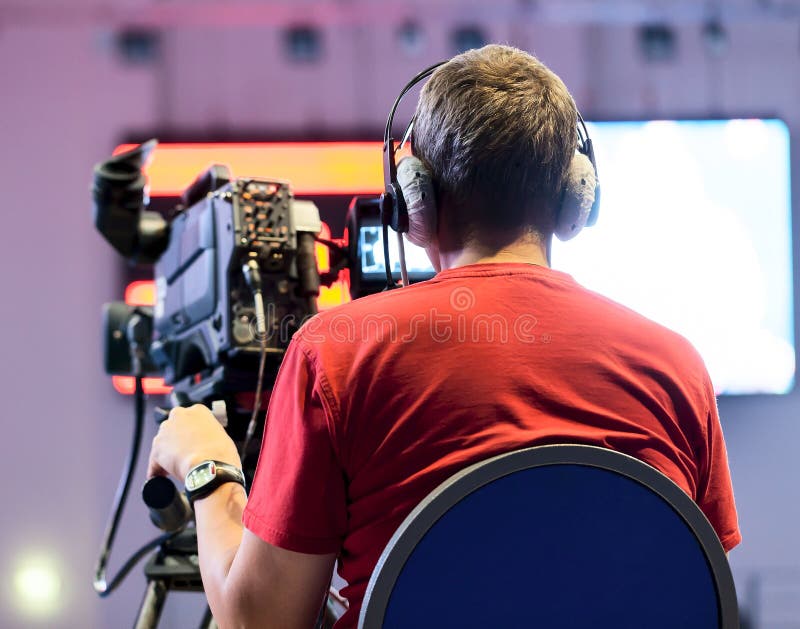 Cineoperatore professionista fotografia stock libera da diritti Cineoperatore professionista fotografia stock libera da diritti