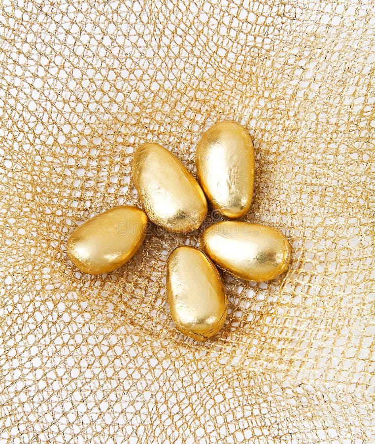 Cinq sucreries d'or photographie stock Cinq sucreries d'or photographie stock