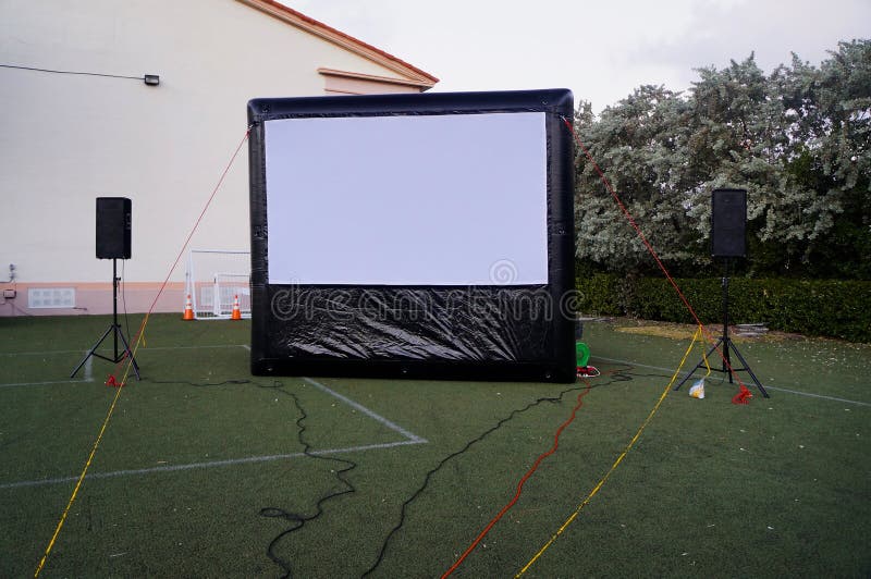 Cinéma extérieur gonflable photo stock Cinéma extérieur gonflable photo stock