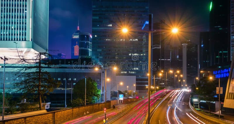 Circulation dans la rue à hong kong la nuit timelapse banque de vidéos