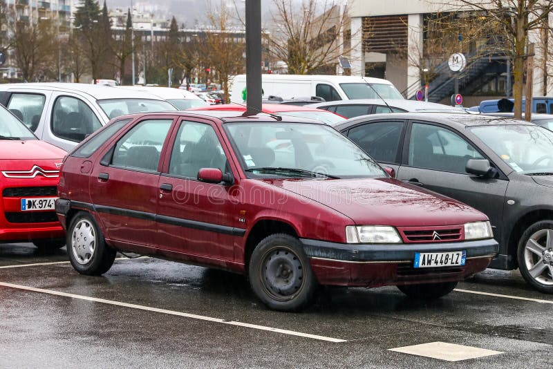 Citroen C15 editorial image. Image of machine, abandoned - 163865915