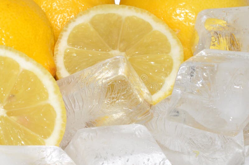 Citrons et glace frais photos stock Citrons et glace frais photos stock