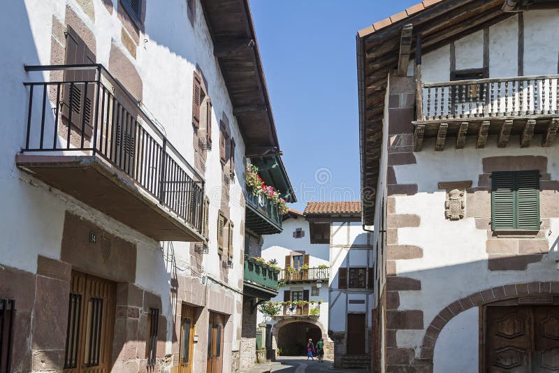 Citta Di Elizondo In Spagna Fotografia Stock Immagine Di Aperto Paese