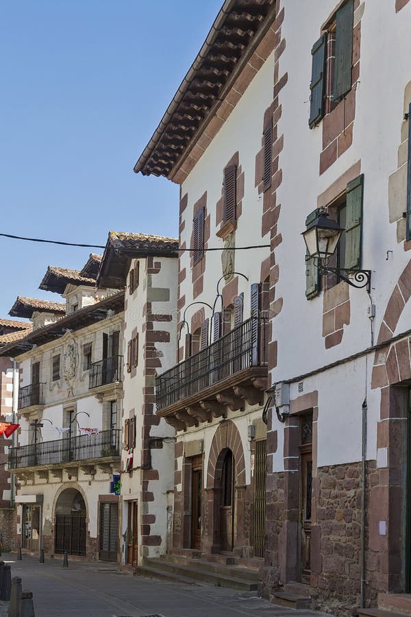 Citta Di Elizondo In Spagna Fotografia Stock Immagine Di Aperto Paese