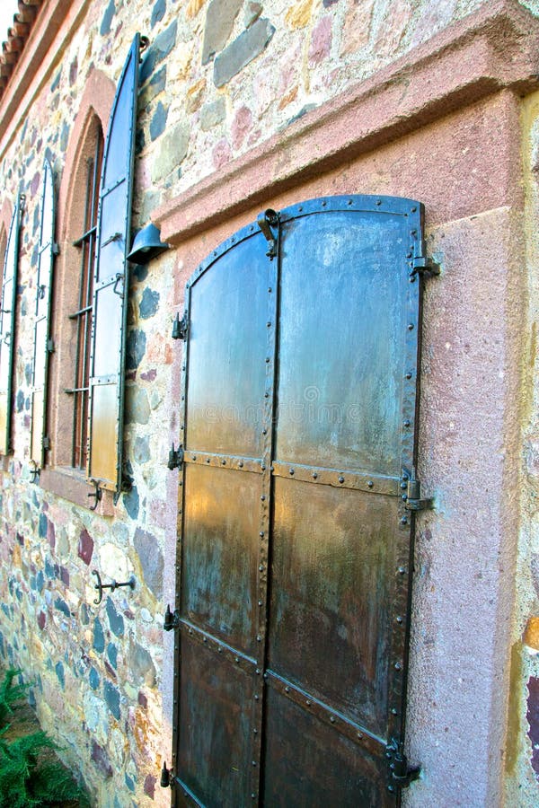 Città di Ayvalik, vecchie vie in Cunda fotografie stock libere da diritti Città di Ayvalik, vecchie vie in Cunda fotografie stock libere da diritti