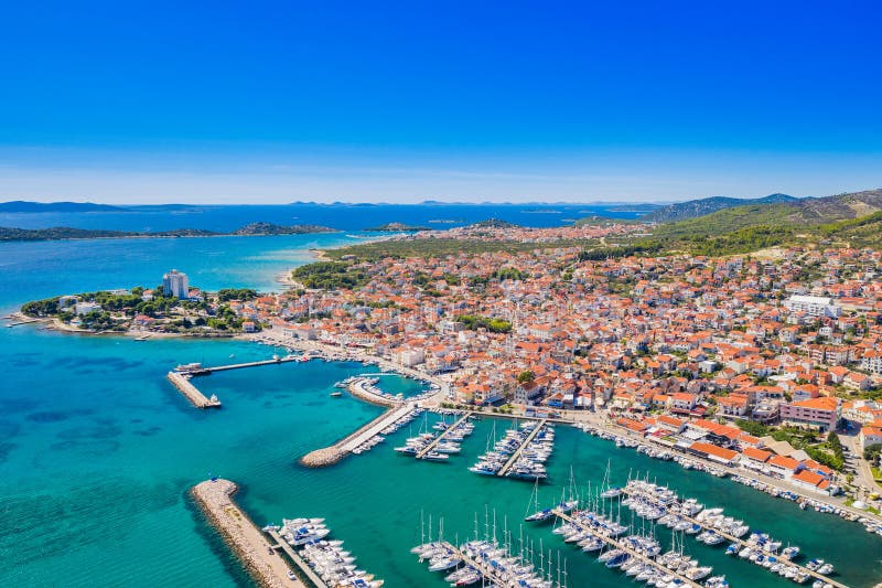 Città di vodice vista aerea croazia
