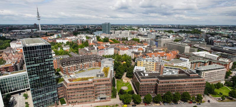 Città europea moderna fotografie stock libere da diritti