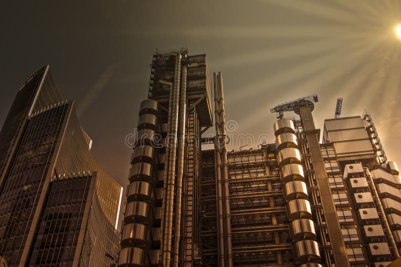 City of London finical area with dramatic sun stock photos City of London finical area with dramatic sun stock photos