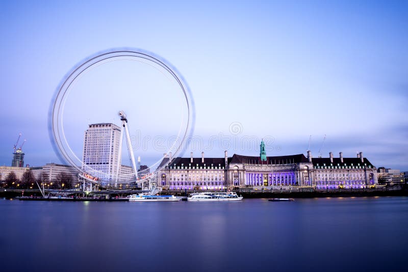 Eye London London Eye Night – Stock Editorial Photo © wirestock_creators  #653946378