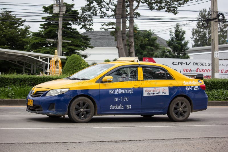 Такси тайцы. Тойота Королла такси. Taxi Carolla 2017.