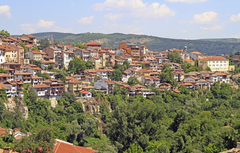 Cityscapen av den bulgarian staden Veliko Tarnovo fotografering för bildbyråer Cityscapen av den bulgarian staden Veliko Tarnovo fotografering för bildbyråer