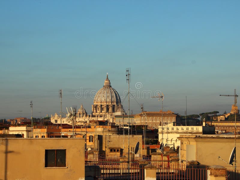 Cityshape di Roma Italia con il san Peter Church fotografie stock Cityshape di Roma Italia con il san Peter Church fotografie stock
