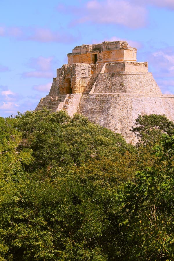 Ciudad antigua del maya de Uxmal IV fotografía de archivo libre de regalías Ciudad antigua del maya de Uxmal IV fotografía de archivo libre de regalías