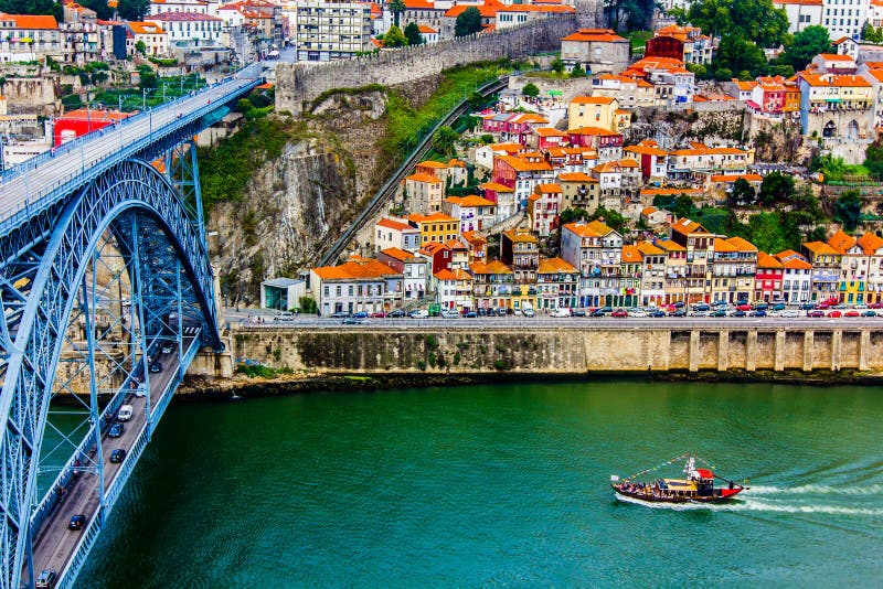 Ciudad antigua puente metálico de Oporto, Dom Luis