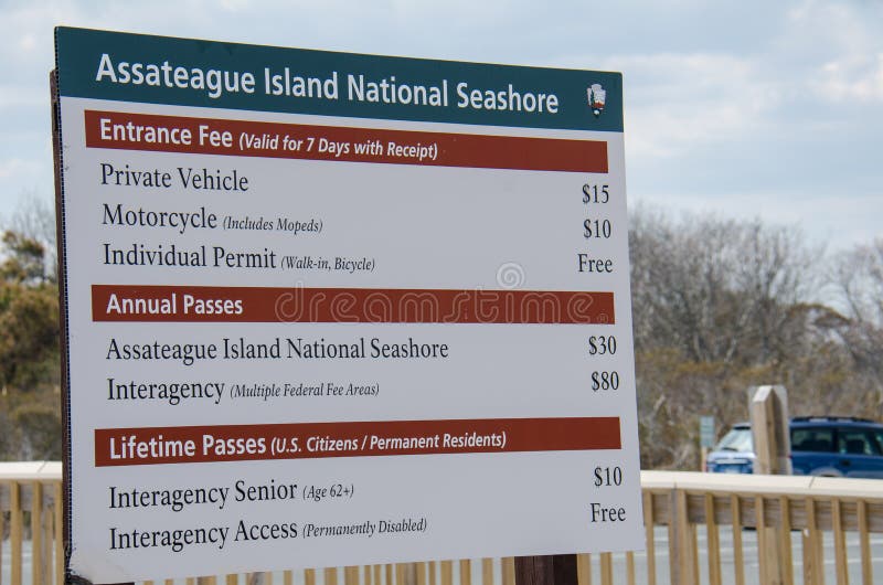 Ciudad del océano, Maryland: Muestra nacional de la costa de la isla de Assateague para los precios de admisión foto de archivo Ciudad del océano, Maryland: Muestra nacional de la costa de la isla de Assateague para los precios de admisión foto de archivo