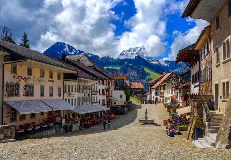 Ciudad Vieja de Gruyères, Suiza fotografía de archivo libre de regalías