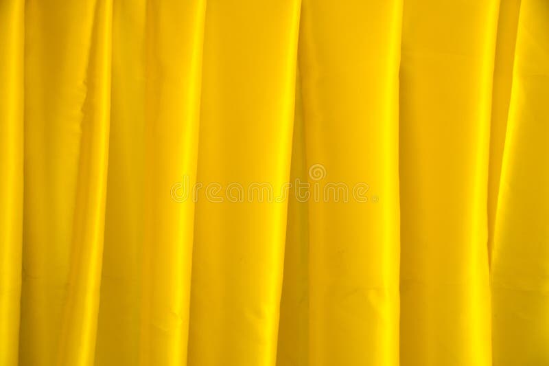 Ciérrese encima de fondo amarillo de la textura del extracto de la tela de la pana fotografía de archivo libre de regalías Ciérrese encima de fondo amarillo de la textura del extracto de la tela de la pana fotografía de archivo libre de regalías