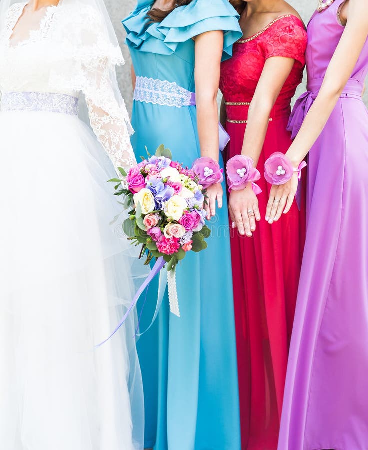 Ciérrese para arriba de ramo de la novia y de las damas de honor fotos de archivo Ciérrese para arriba de ramo de la novia y de las damas de honor fotos de archivo