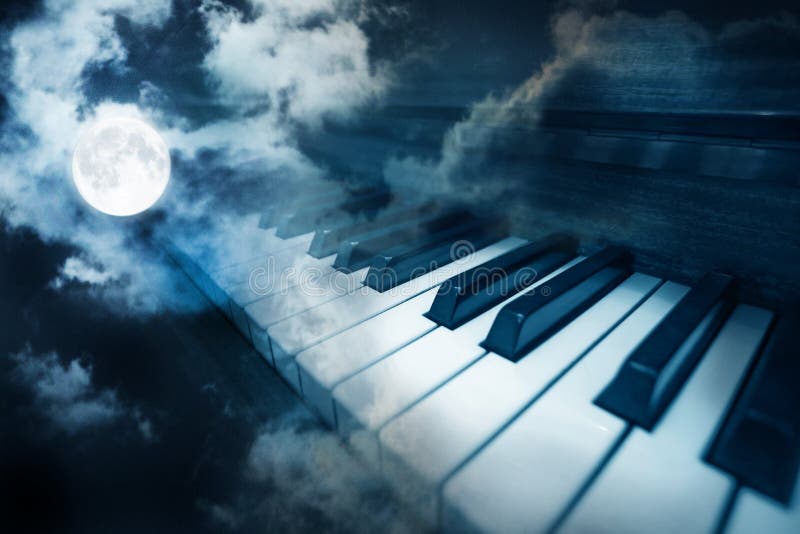 Clés De Piano Dans Le Clair De Lune Image stock - Image du bleu,  acoustique: 58723167