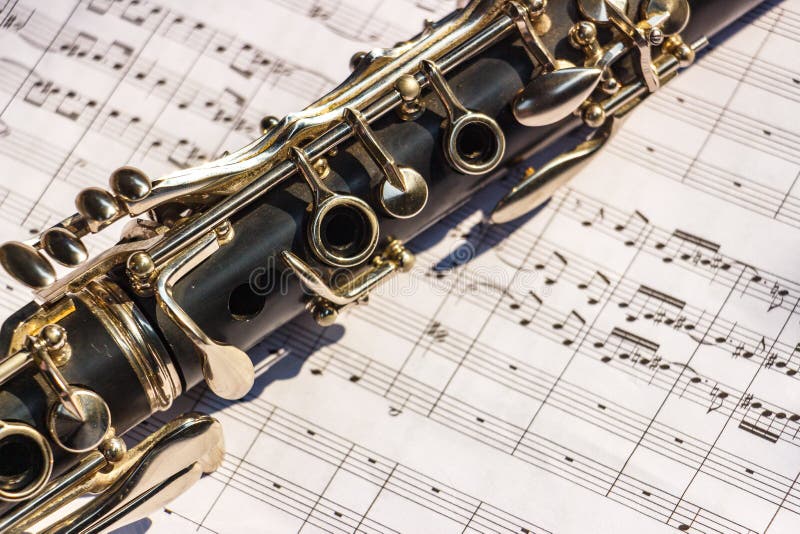 Clarinete Y Hoja De La Música En Fondo De Madera Imagen de archivo - Imagen de fondo, componga: 94879983 Clarinete Y Hoja De La Música En Fondo De Madera Imagen de archivo - Imagen de fondo, componga: 94879983