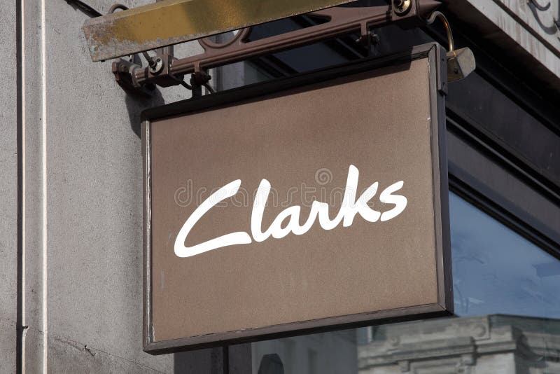 Dangle Uberettiget Forventning Clarks Logo Stock Photos - Free & Royalty-Free Stock Photos from Dreamstime