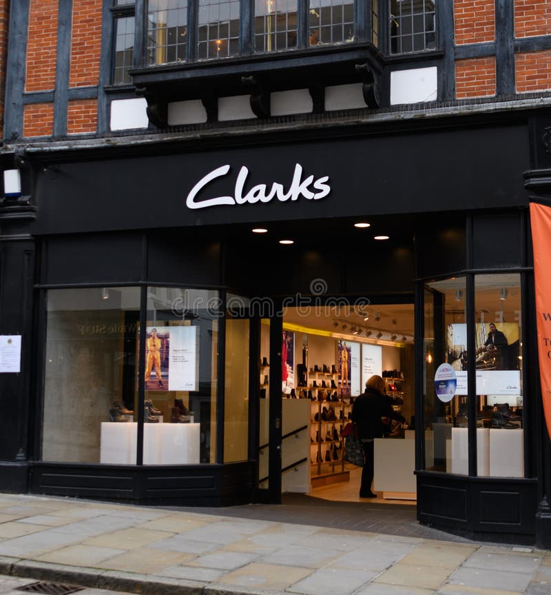 clarks shoes outlet store street