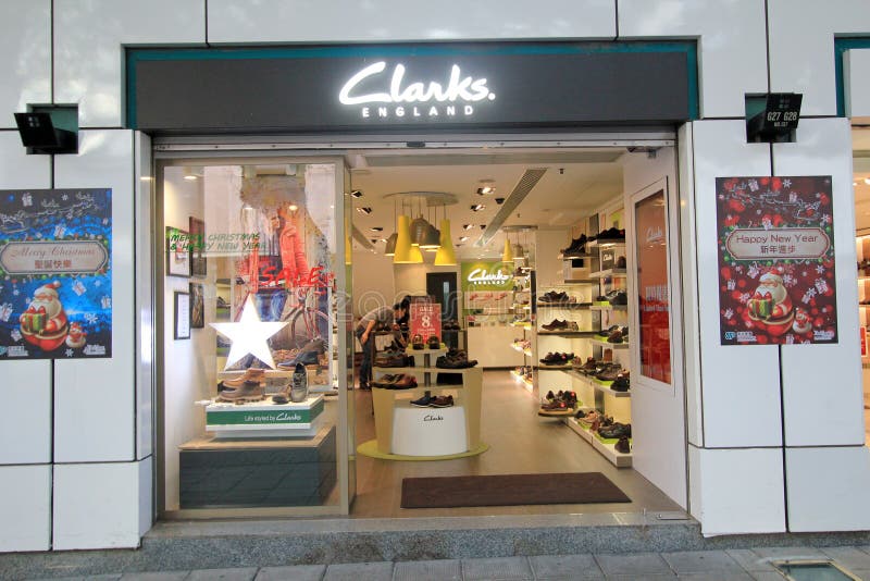 clarks store bay plaza