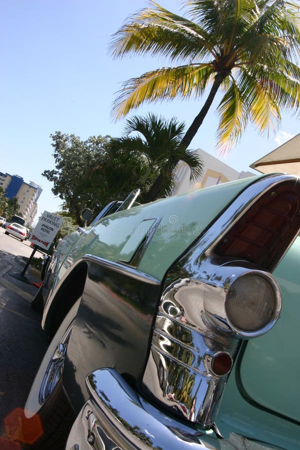 86 Popular Antique car tail light identifier for Smartphone Wallpaper