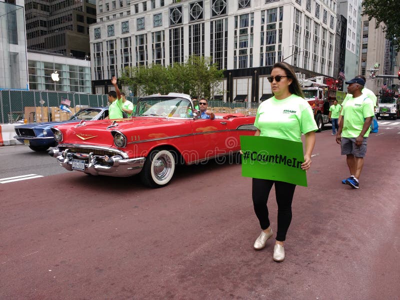 Classic Cars in the New York City Labor Day Parade, Hashtag Count Me In, NYC, NY, USA stock images Classic Cars in the New York City Labor Day Parade, Hashtag Count Me In, NYC, NY, USA stock images
