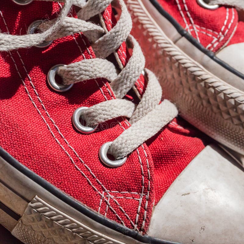 classic-sneakers-close-up-view-red-bit-o