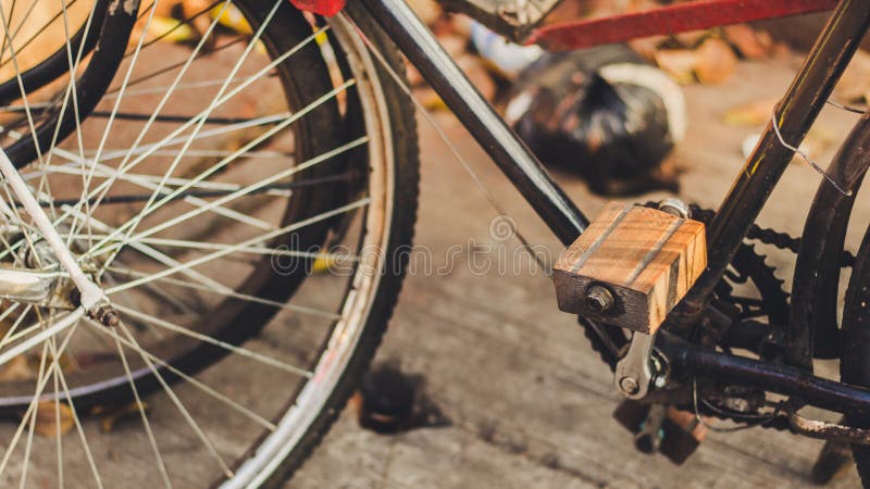 wooden bicycle pedals