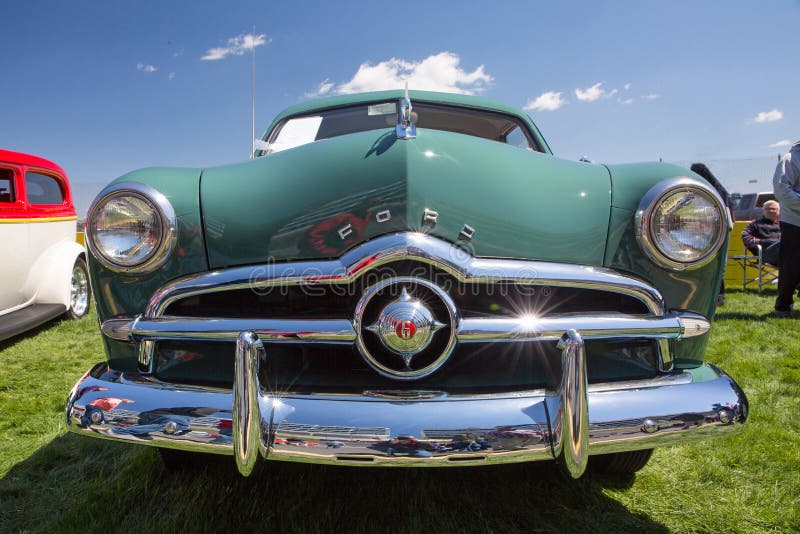 Classico Ford Automobile 1949 immagini stock Classico Ford Automobile 1949 immagini stock